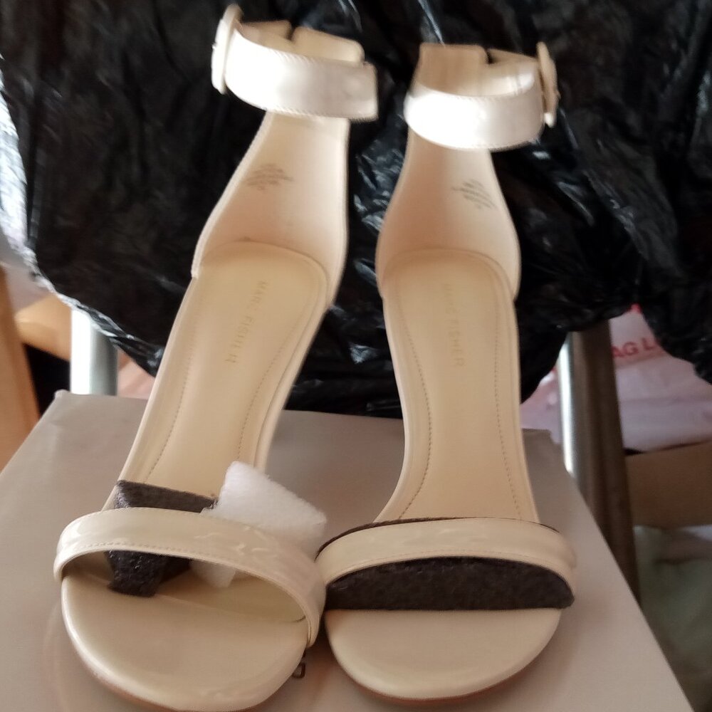 sz9 Marc Fisher  bettye 2 heels